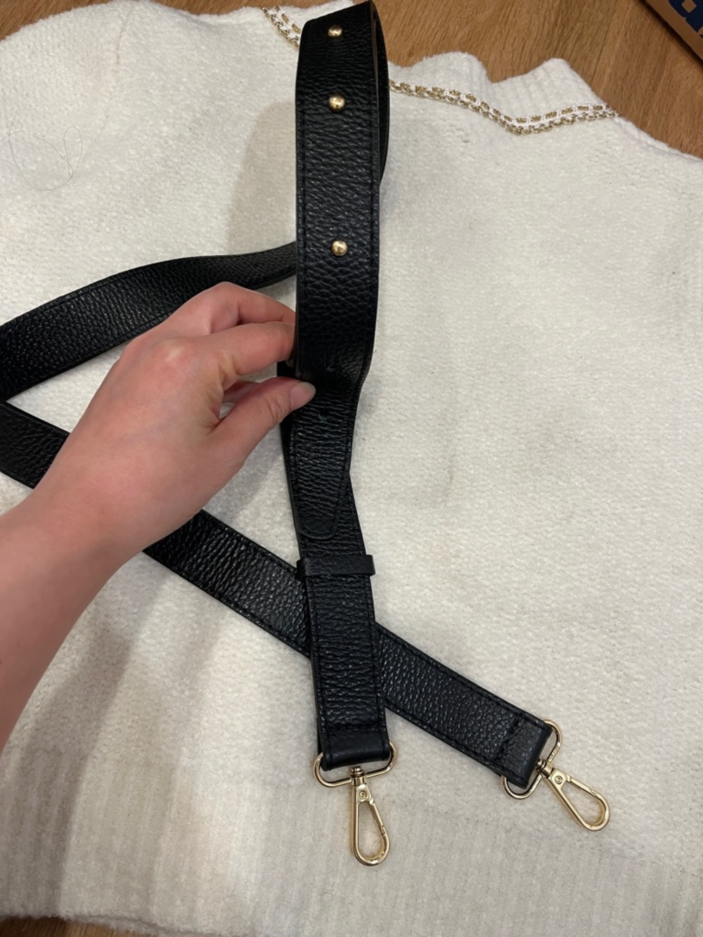Simons Black Leatherette Bag Strap with Gold Hardware